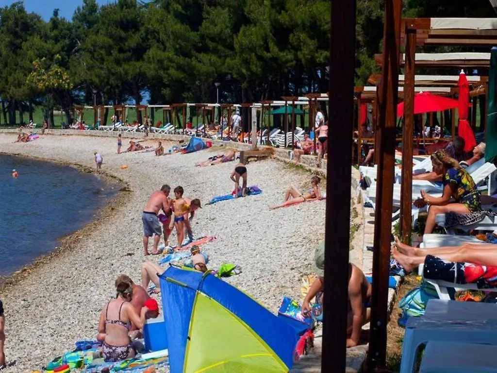 Apartments Mari Novigrad